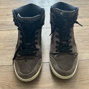 Nike SB dunk High chocolate pink #Nike #Sneakers #Y2K #streetwear #dunk